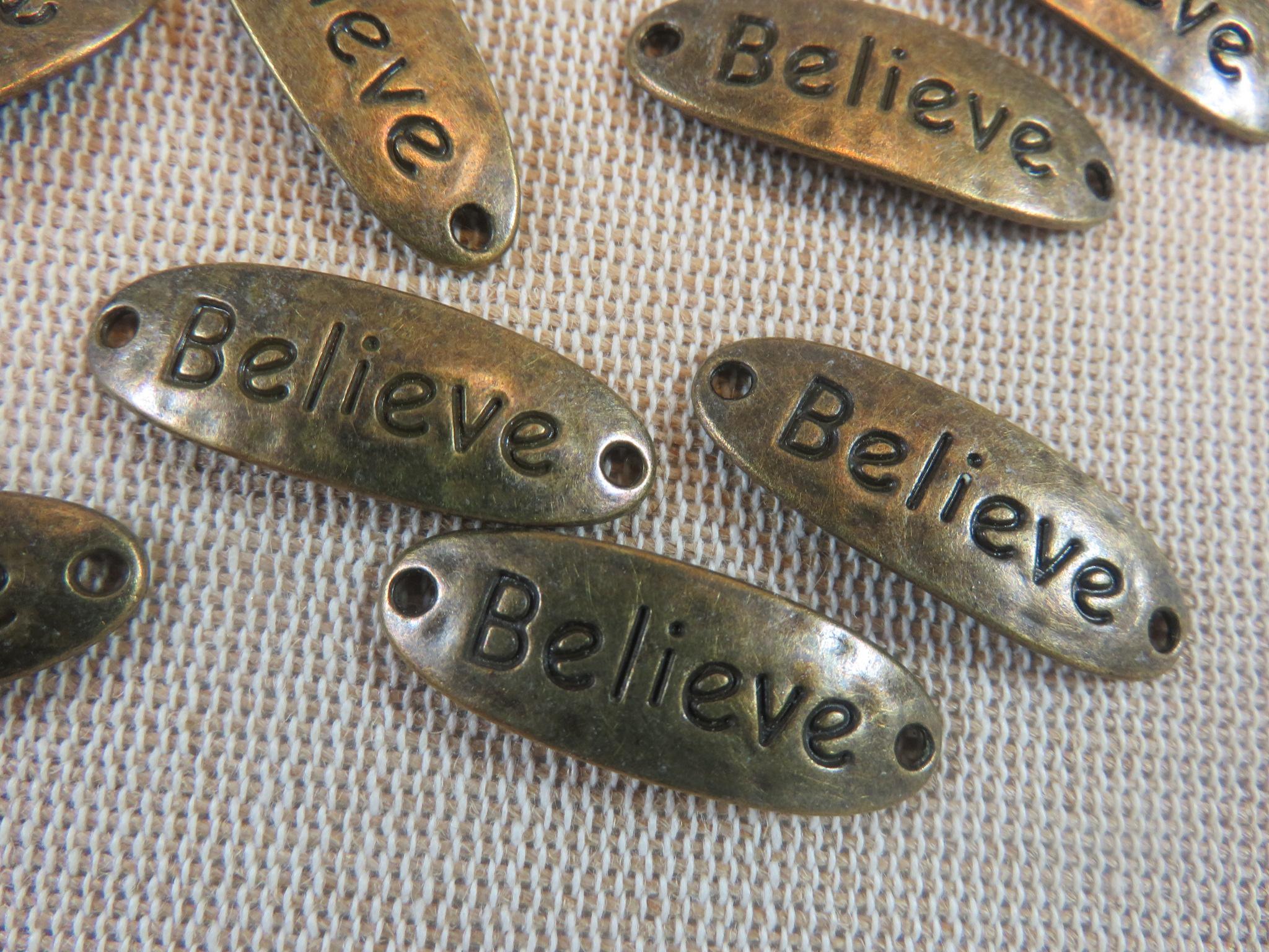 Connecteur gravé Believe bronze breloque martelé - lot de 5 pendentif