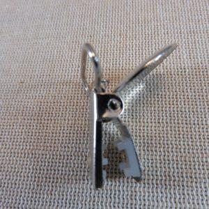 Pince-clips attache tétine argenté en métal forme ronde