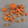 Perles en bois orange différentes formes - lot de 30