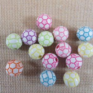 Perles ballon de football 10mm acrylique multicolore – lot de 10