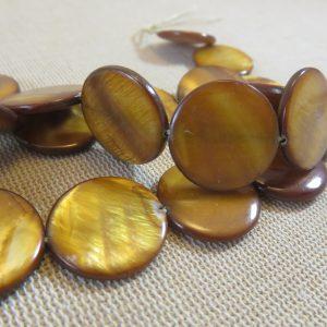 Perles palet coquille marron nacré 20mm – lot de 5