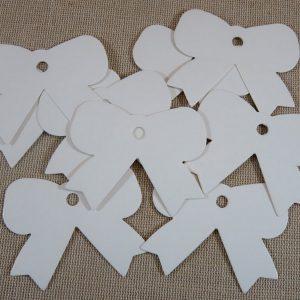 Étiquettes nœud papillon 57x46mm carton blanc – lot de 10