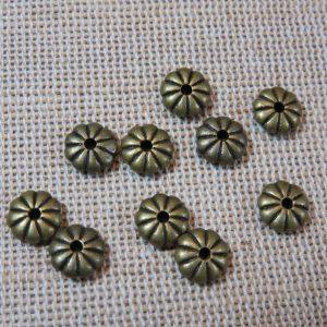 Perles soucoupe fleur bronze 7mm en métal – lot de 20