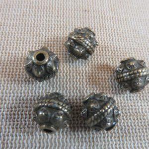 Perles tonneau pointe bronze 10mm punk – lot de 5