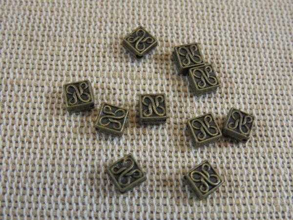 Perles losange celtique bronze ancien 5mm