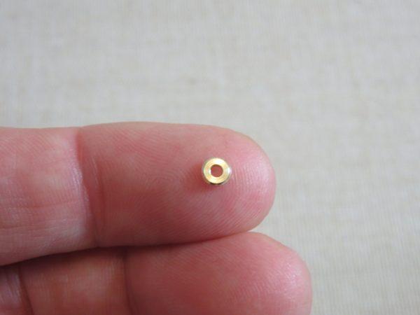 Perles rondelle laiton 4mm disque doré