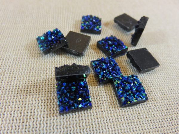 Cabochons carré bleu Druzy en résine 12mm - lot de 10