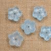Perles fleur bleu en verre 12mm gravure pétale - lot de 5