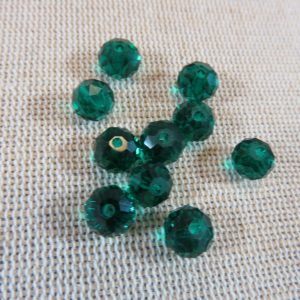 Perles de verre facetté vert malachite 8mm – lot de 10