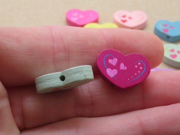 Perles cœur en bois 20x13mm multicolore - lot de 10