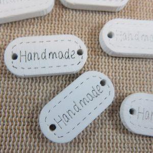 étiquettes en bois gravé “Handmade” blanc – lot de 20