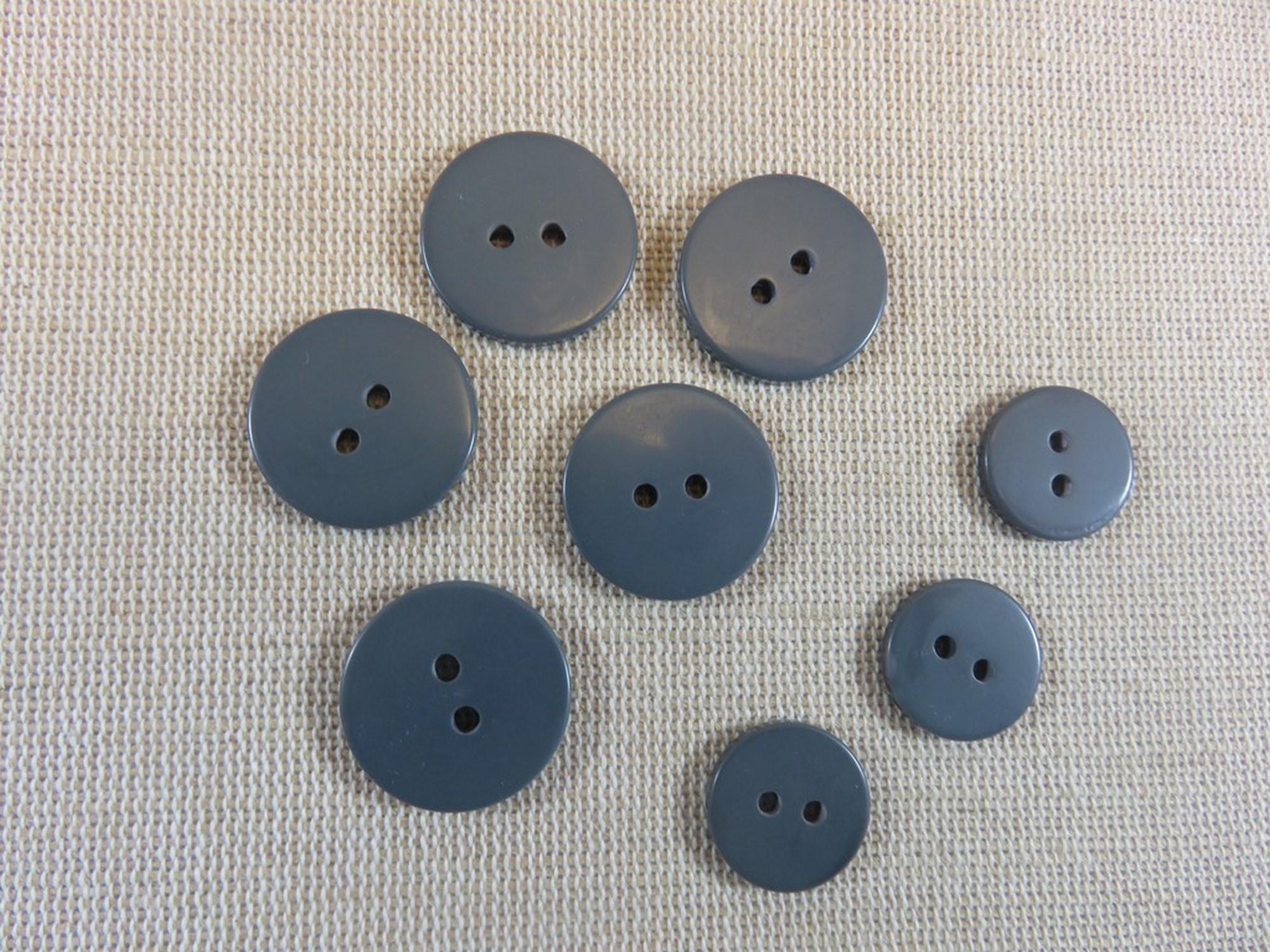 Boutons de couture gris foncé, boutons rond classique, diamètre de 15mm et 20mm