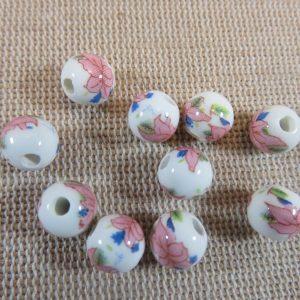 Perles céramique fleur rose 8mm ronde – lot de 10