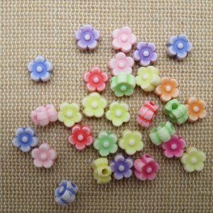 Perles fleur pastel 7mm hippie en acrylique – lot de 20