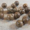 Perles en bois nervuré 8mm marron - lot de 15