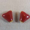 Perles triangle rouge céramique 17mm bohème - lot de 2