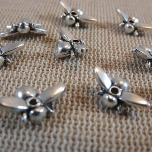 Perles abeille métal argenté 13x8mm – lot de 10
