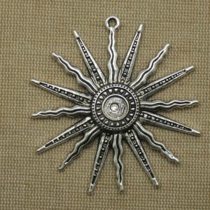 Grand pendentif soleil bohème argenté 60mm bijoux collier incas