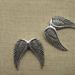 Grande perles aile d’ange 3D argenté 25mm en métal – lot de 2