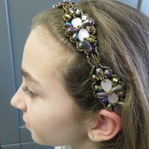 Bandeau cheveux femme headband cousu de perles