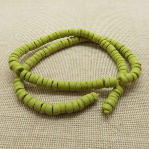 Perles rondelle vert-jaune heishi bois noix de coco 6mm – lot de 25