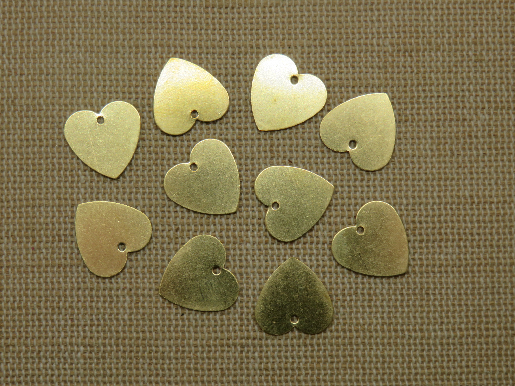 Pendentifs cœur en laiton breloques coeur 13mm - lot de 10