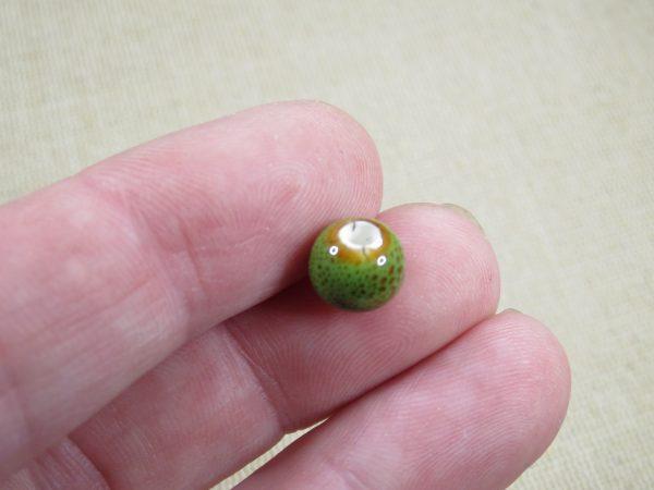 Perles céramique verte 8mm ronde