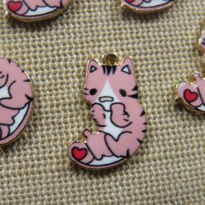 Breloques chat rose cœur rouge métal émaillé 21mm – lot de 5