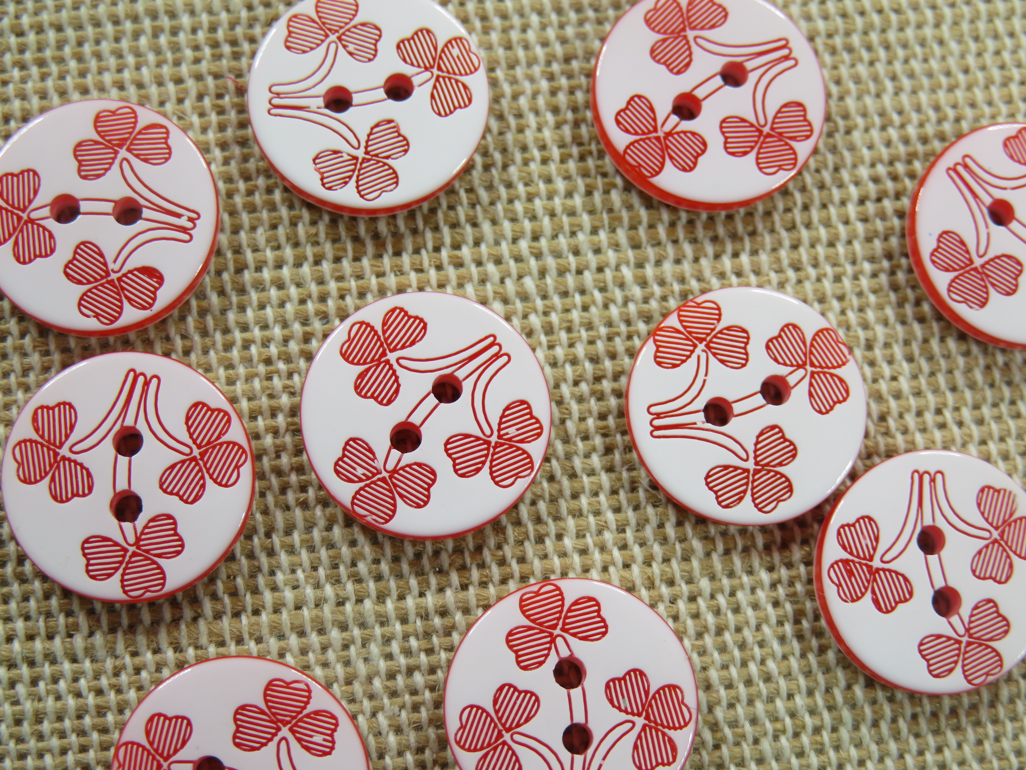 Boutons fleur rouge 13mm layette bébé - lot de boutons de couture