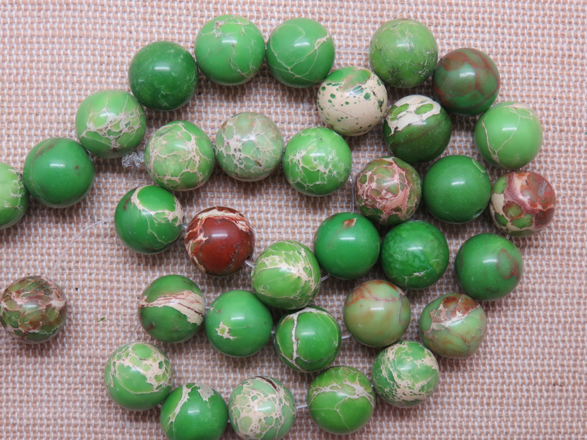 Perles Jaspe impériale verte 10mm ronde effet sédiment marin, pierre de gemme