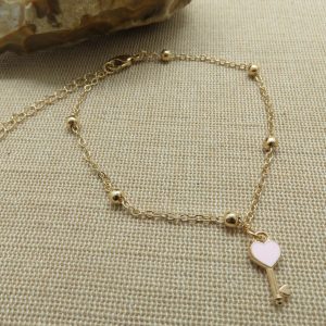 Chaine de cheville clé cœur rose – bijoux de plage femme