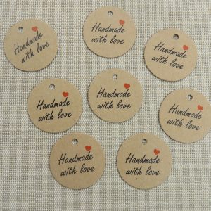 Étiquettes kraft emballage cadeaux “Handmade with Love” avec cœur – lot de 8