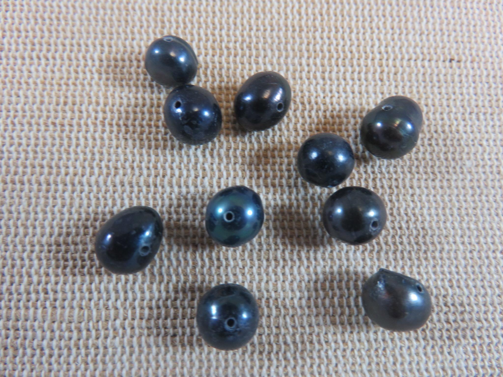 perles de culture, perles d'eau douce, perles de 6mm à 9mm, lot de perles, perles nacré bleu/noir