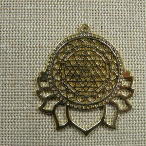 Pendentif fleur lotus sri yantra en cuivre doré bijoux collier yoga