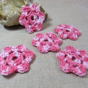 Écusson fleur rose crocheté coton à coudre – Lot de 5