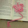 Marque-pages papillon rose crocheté - bijoux de livre