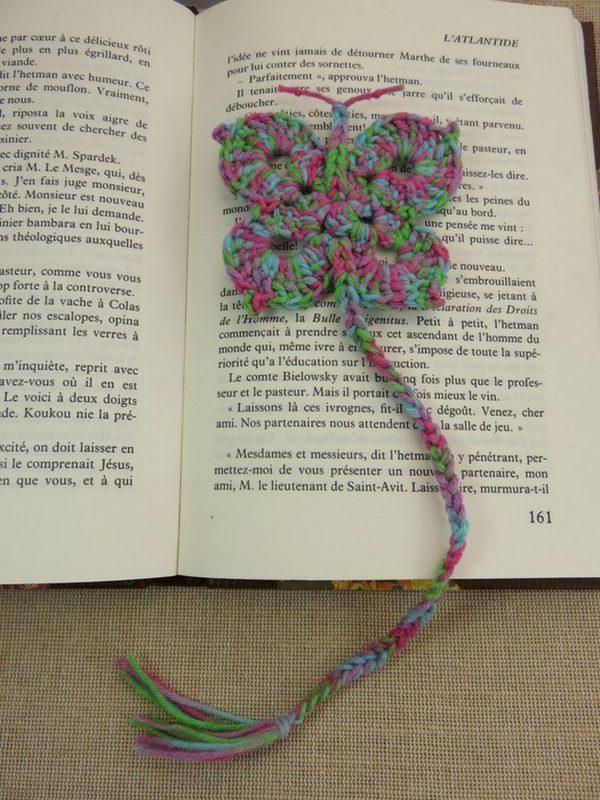 Marque-pages papillon arc-en-ciel crocheté - bijoux de livre