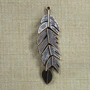 Pendentif plume cuivre 58mm en métal – breloque bijoux nature