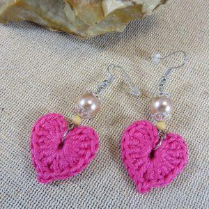 Boucles d’oreille cœur rose crocheté bijoux textile femme