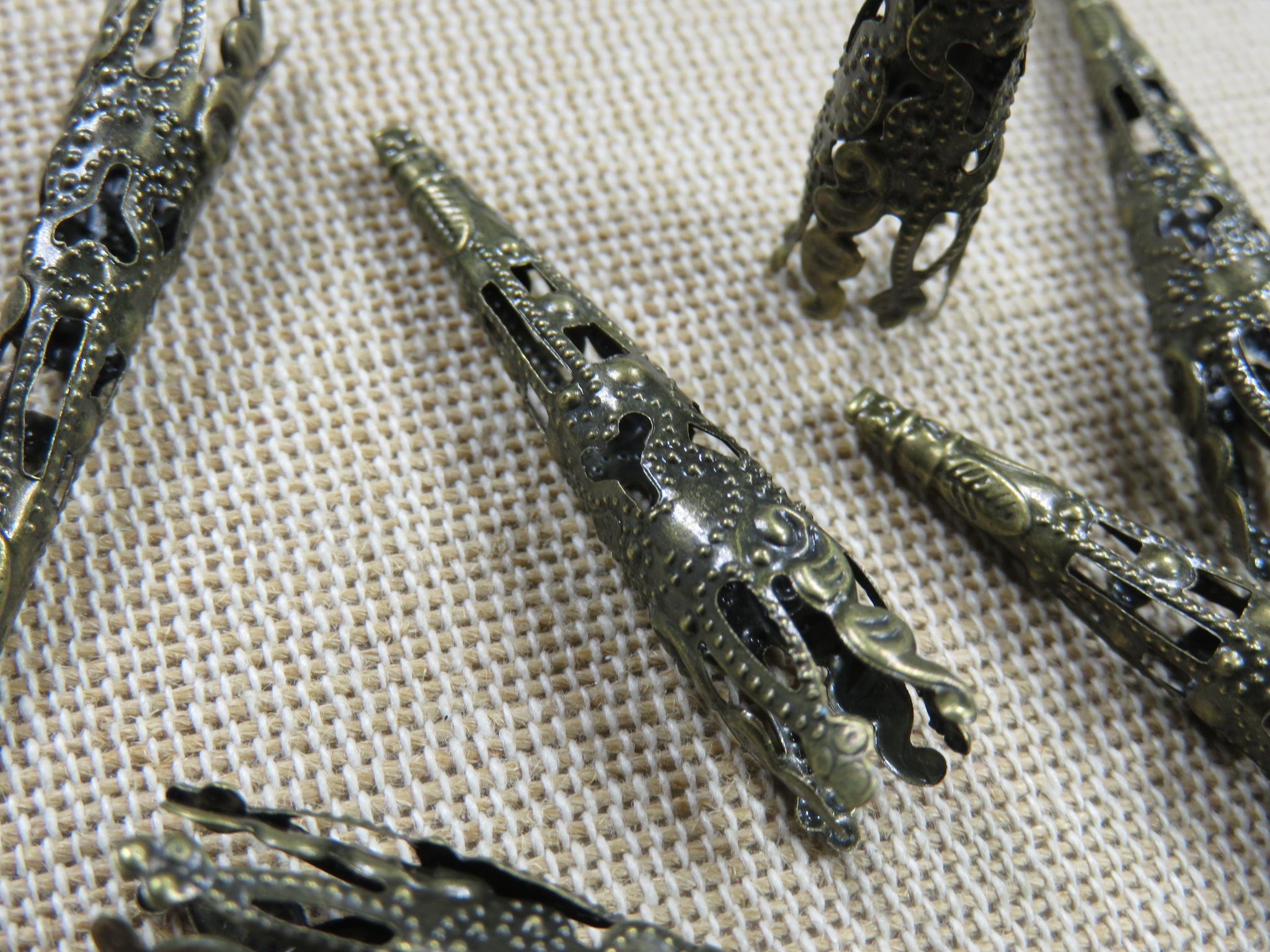 Grande coupelles cône bronze filigrané fleurs ajouré 8mm – lot de 10