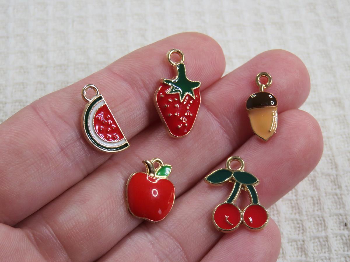 Pendentif fruit, breloque fruit rouge métal émaillé, lot de pendentifs, fournitures pour bijoux, apprêt pour bijoux