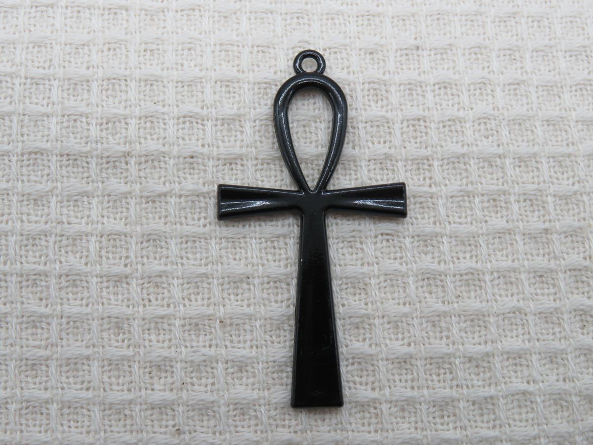 Pendentif croix Ankh noir, croix en métal coloris noir, pendentif 53mm, croix égyptienne, création collier, création bijoux DIY