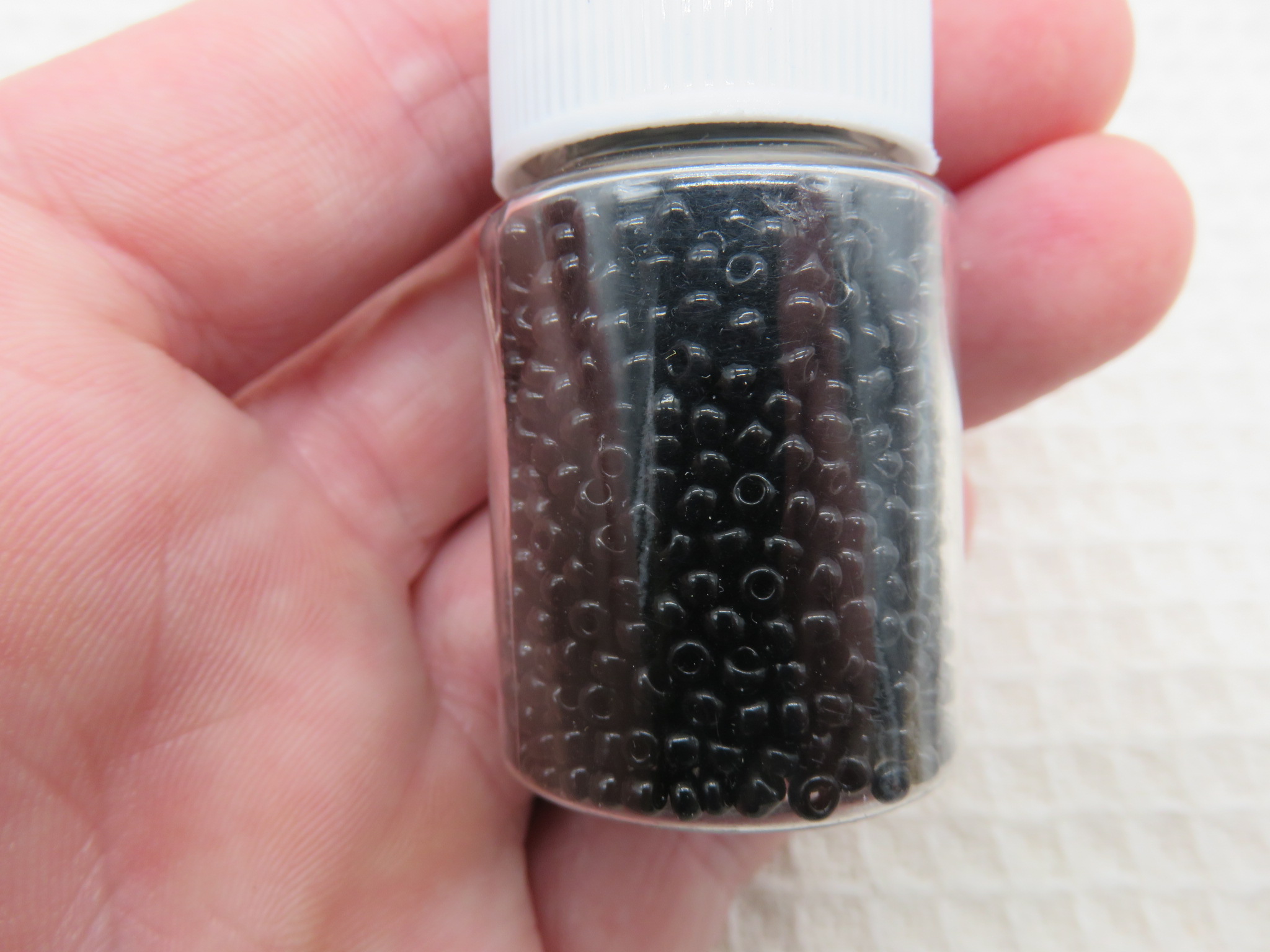 Perles de rocaille noir 2mm en verre