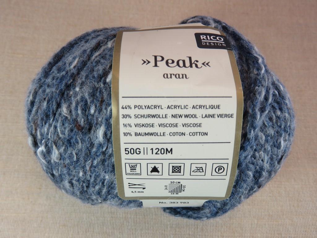 Pelote bleu Peak Aran fil à tricoter Rico Design laine vierge