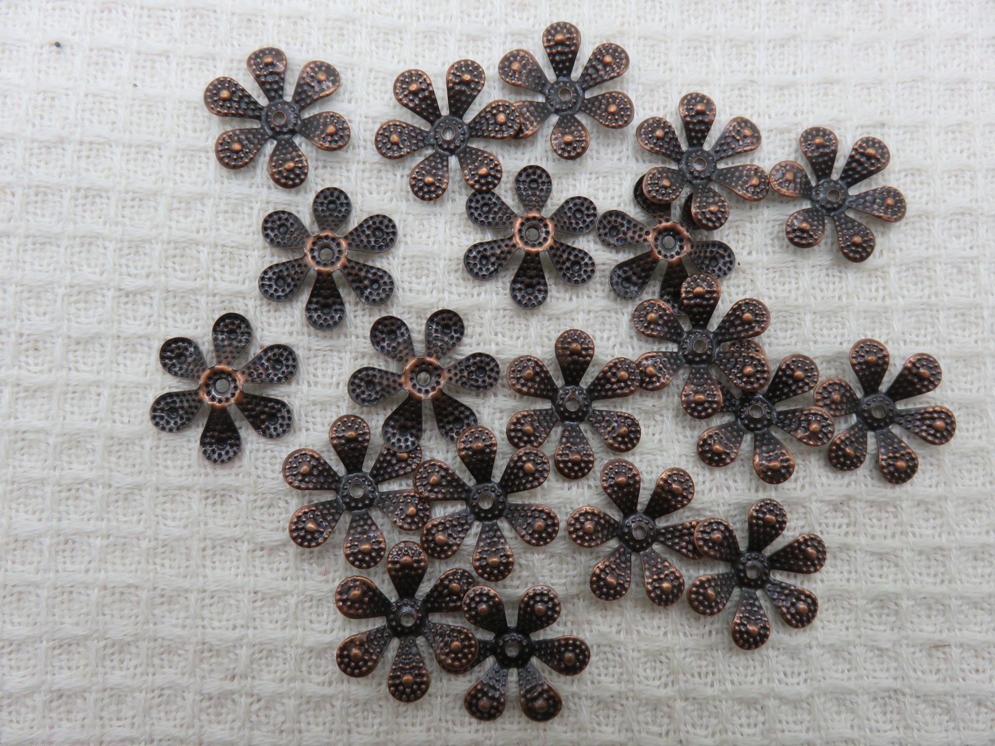 Coupelles fleur pétale cuivre 17mm en métal